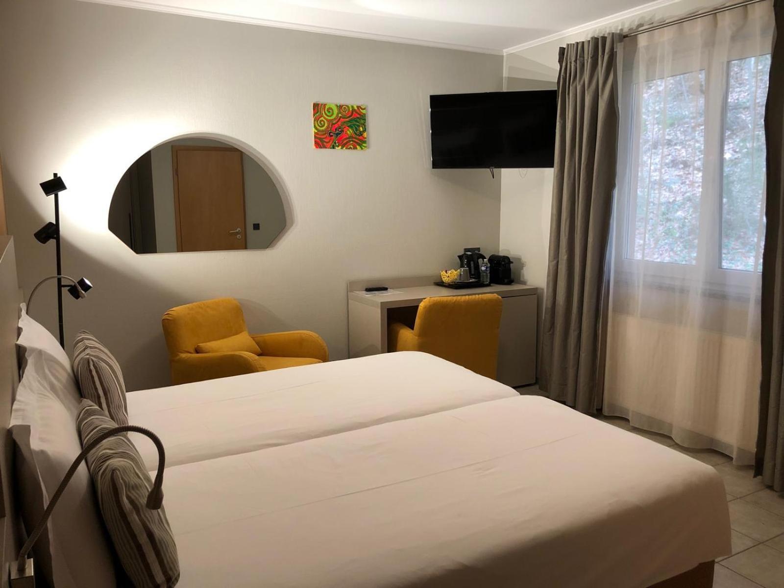 Appart-Hotel Gwendy Bour Екстериор снимка
